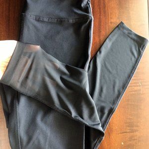 🌸6/$20 Joe Fresh legging with mesh panels